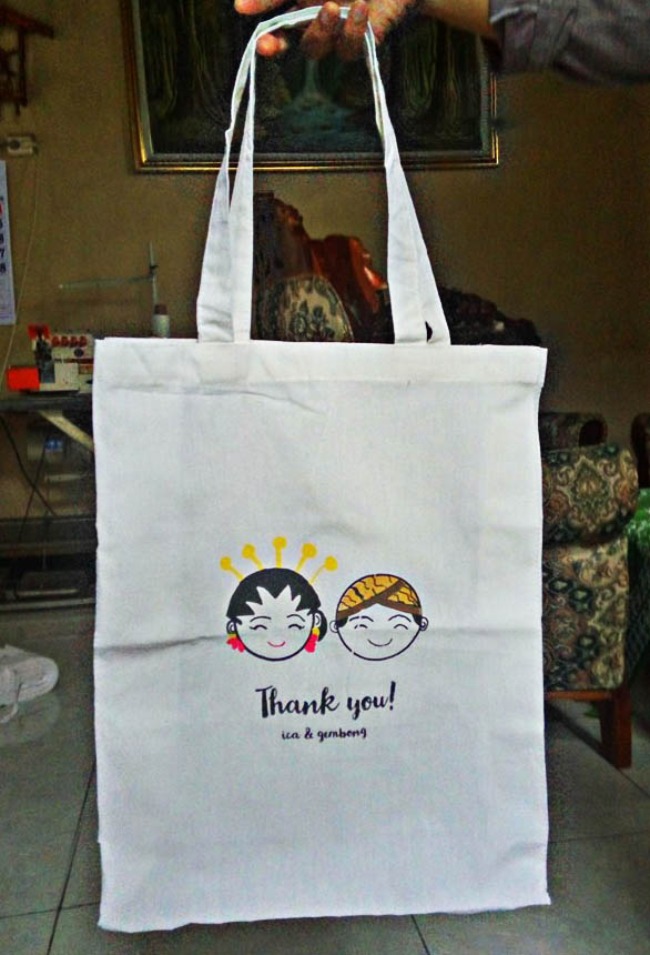 Souvenir Tas Blacu untuk souvenir pernikahan juga bisa